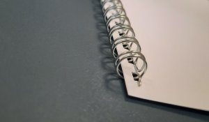 Silver 8mm Wires for Studio Binding Machine Pkt.100 Silver 8mm Wires for Studio Binding Machine Pkt.100